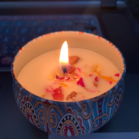 Meet your Posher, Darlene - Picture 2 of 2